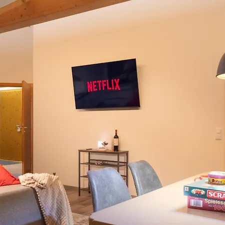 Seeblick Mit Balkon Lägenhet Tutzing