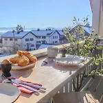 Апартаменты Bright View With Balcony And Air Conditioning *