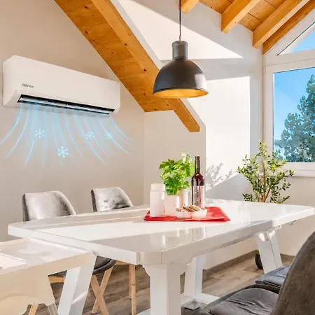 Apartmán Bright View With Balcony And Air Conditioning