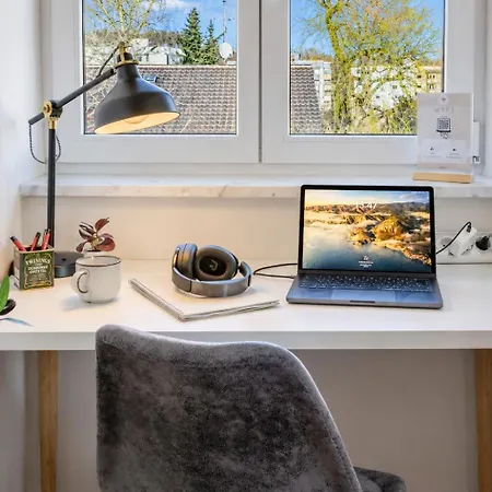 Bright View With Balcony And Air Conditioning *