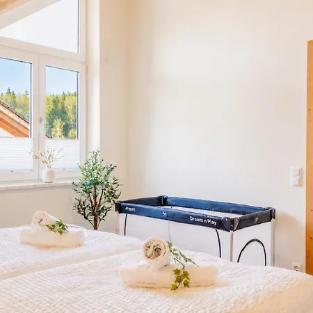 Bright View With Balcony And Air Conditioning * Tutzing